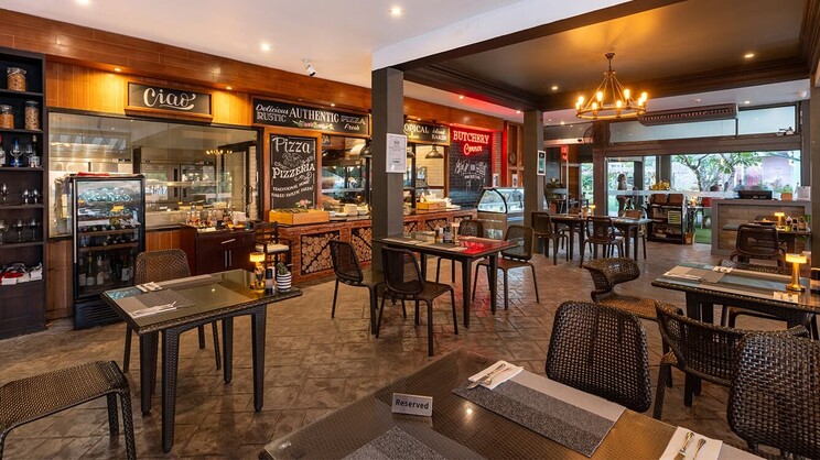 Thavorn Palm Beach Resort